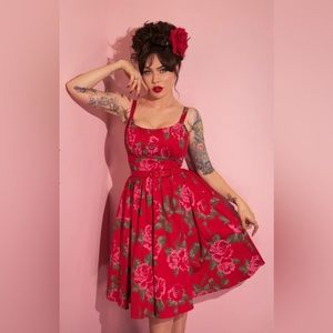 Vixen by michelline Pitt dress ingenue in red roses.
